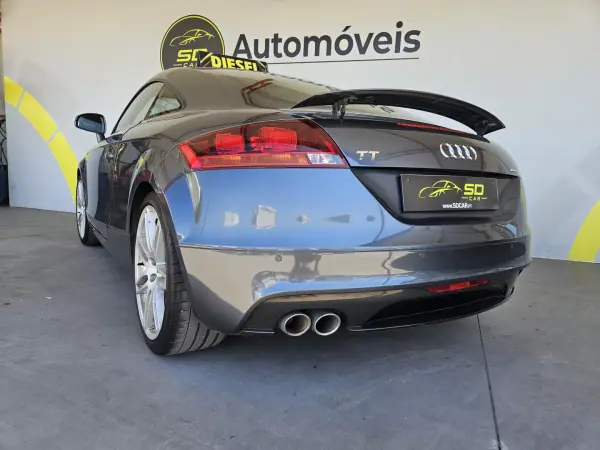 Audi TT Coupé 2008 - 12750 EUR, 227000 km - AUTO.MOTO.pt - 227000km - foto 4 de 8