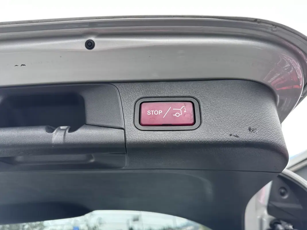 Mercedes-Benz B 180 2019 - 18900 EUR, 160000 km - AUTO.MOTO.pt - 160000km - foto 46 de 47