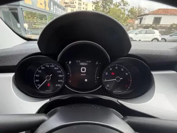 Fiat 500X 2019 - 13900 EUR, 73000 km - AUTO.MOTO.pt - 73000km - foto 3 de 12