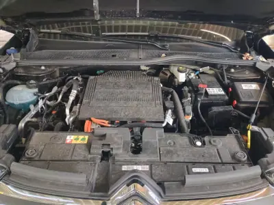 Citroën e-C4 2024 - 25990 EUR, 30788 km - AUTO.MOTO.pt - 30788km - foto 18 de 20