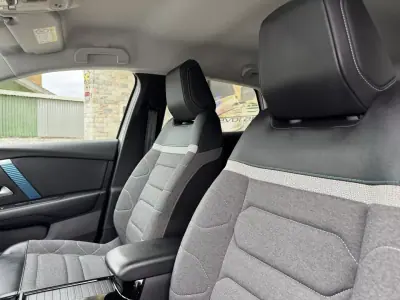 Citroën e-C4 2022 - 18500 EUR, 65000 km - AUTO.MOTO.pt - 65000km - foto 21 de 48
