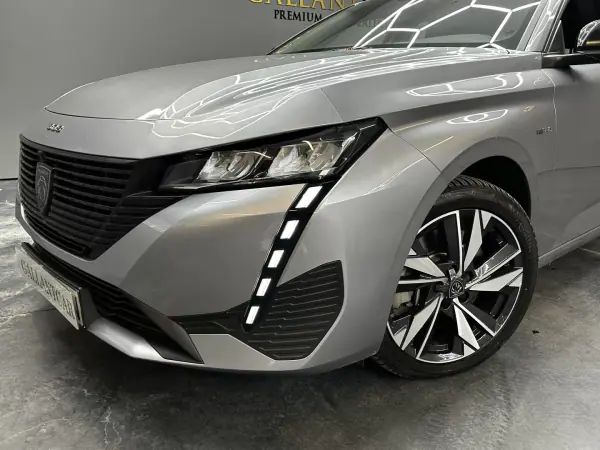 Peugeot 308 2023 - 22900 EUR, 55300 km - AUTO.MOTO.pt - 55300km - foto 2 de 25
