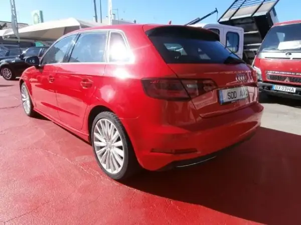 Audi A3 Sportback 2015 - 17500 EUR, 195633 km - AUTO.MOTO.pt - 195633km - foto 7 de 41