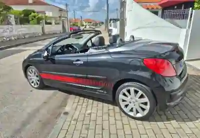 Peugeot 207 CC 2007 - 5990 EUR, 174000 km - AUTO.MOTO.pt - 174000km - foto 7 de 15