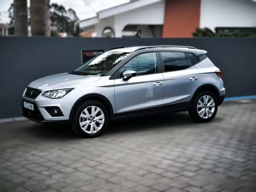 SEAT Arona 2019 - 13950 EUR, 46000 km - AUTO.MOTO.pt - 46000km - foto 10 de 48