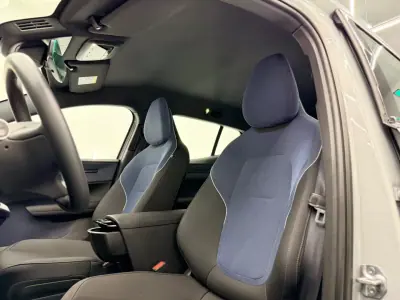 Volvo EX 30 2024 - 30750 EUR, 30000 km - AUTO.MOTO.pt - 30000km - foto 22 de 25
