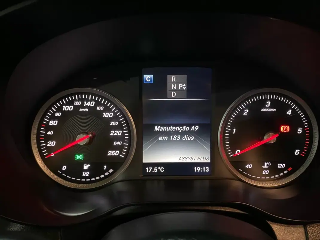 Mercedes-Benz C 180 2016 - 16950 EUR, 227000 km - AUTO.MOTO.pt - 227000km - foto 11 de 20