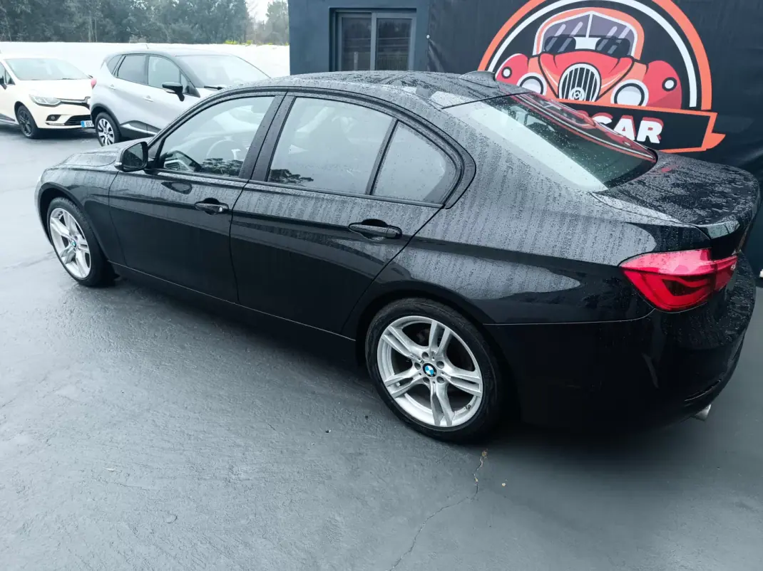 BMW 318 2016 - 16900 EUR, 170176 km - AUTO.MOTO.pt - 170176km - foto 12 de 30