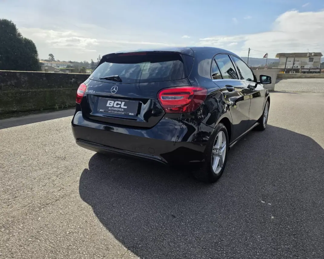 Mercedes-Benz A 180 2016 - 15990 EUR, 163000 km - AUTO.MOTO.pt - 163000km - foto 10 de 31