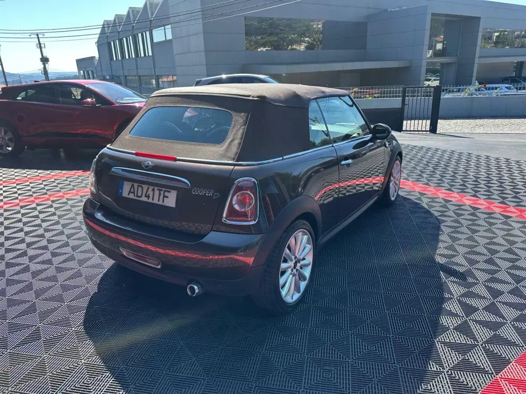MINI Cooper 2011 - 11900 EUR, 197000 km - AUTO.MOTO.pt - 197000km - foto 4 de 12