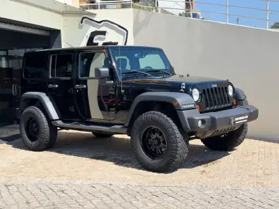 Jeep Wrangler Unlimited 2013 - 43500 EUR, 160952 km - 160952km - foto 2 de 13