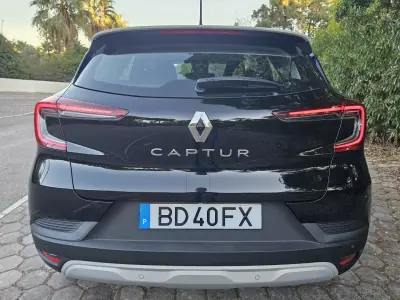 Renault Captur 2022 - 16850 EUR, 58500 km - 58500km - foto 5 de 23