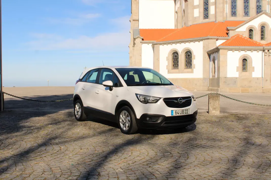 Opel Crossland X 2017 - 12500 EUR, 113439 km - AUTO.MOTO.pt - 113439km - foto 4 de 35