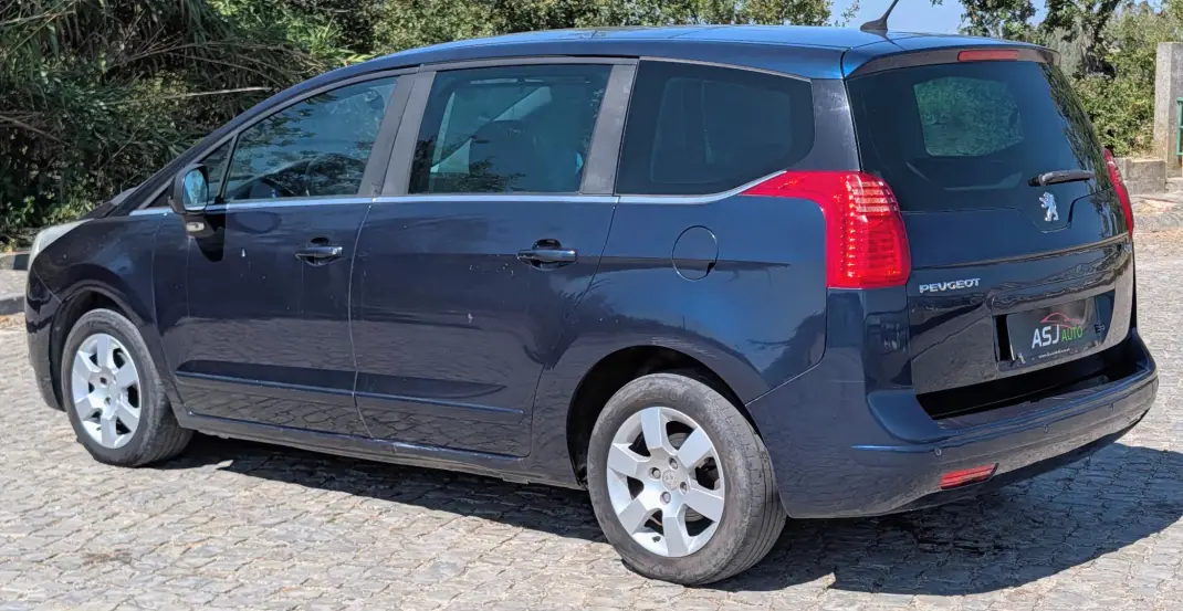 Peugeot 5008 2011 - 5500 EUR, 307207 km - 307207km - foto 10 de 20