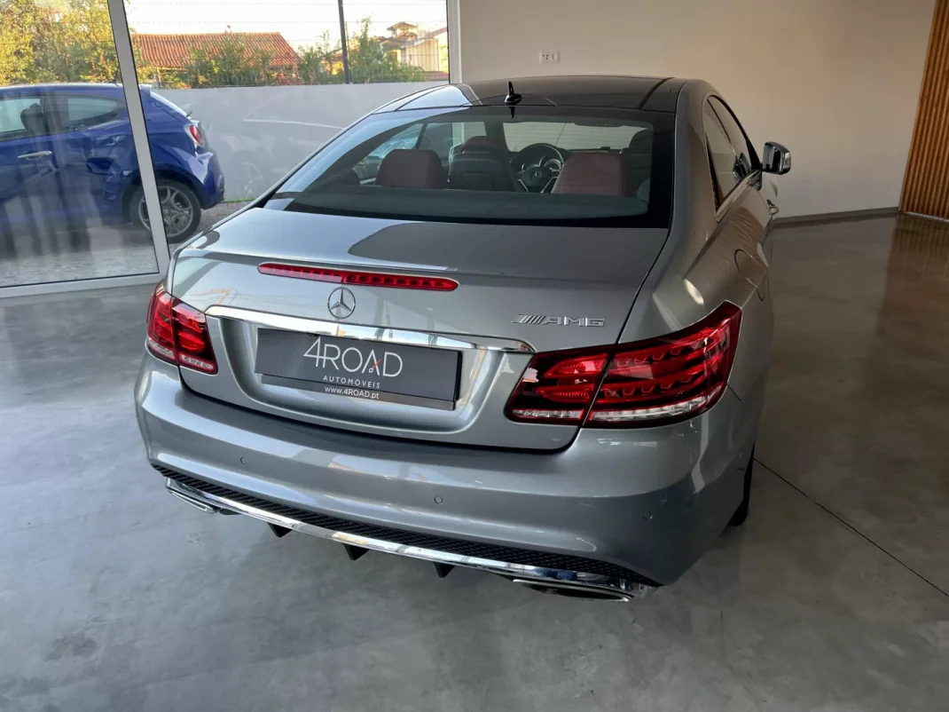 Mercedes-Benz E 220 2015 - 24999 EUR, 161900 km - AUTO.MOTO.pt - 161900km - foto 59 de 135