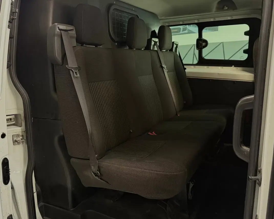 Ford TRANSIT CUSTOM 2.0 L2 H2 2.0 130 CV 2013 - 13999 EUR, 197118 km - AUTO.MOTO.pt - 197118km - foto 9 de 16