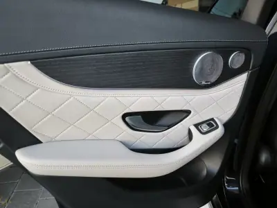 Mercedes-Benz GLC 220 2020 - 38950 EUR, 249800 km - AUTO.MOTO.pt - 249800km - foto 31 de 64