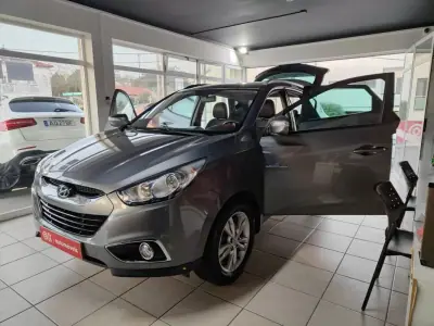 Hyundai ix35 2013 - 9990 EUR, 157000 km - AUTO.MOTO.pt - 157000km - foto 22 de 34