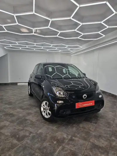 Smart ForFour 2019 - 11000 EUR, 70757 km - 70757km - foto 16 de 29