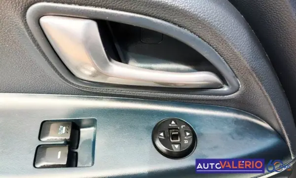 Kia Rio 2016 - 9450 EUR, 58085 km - AUTO.MOTO.pt - 58085km - foto 11 de 27