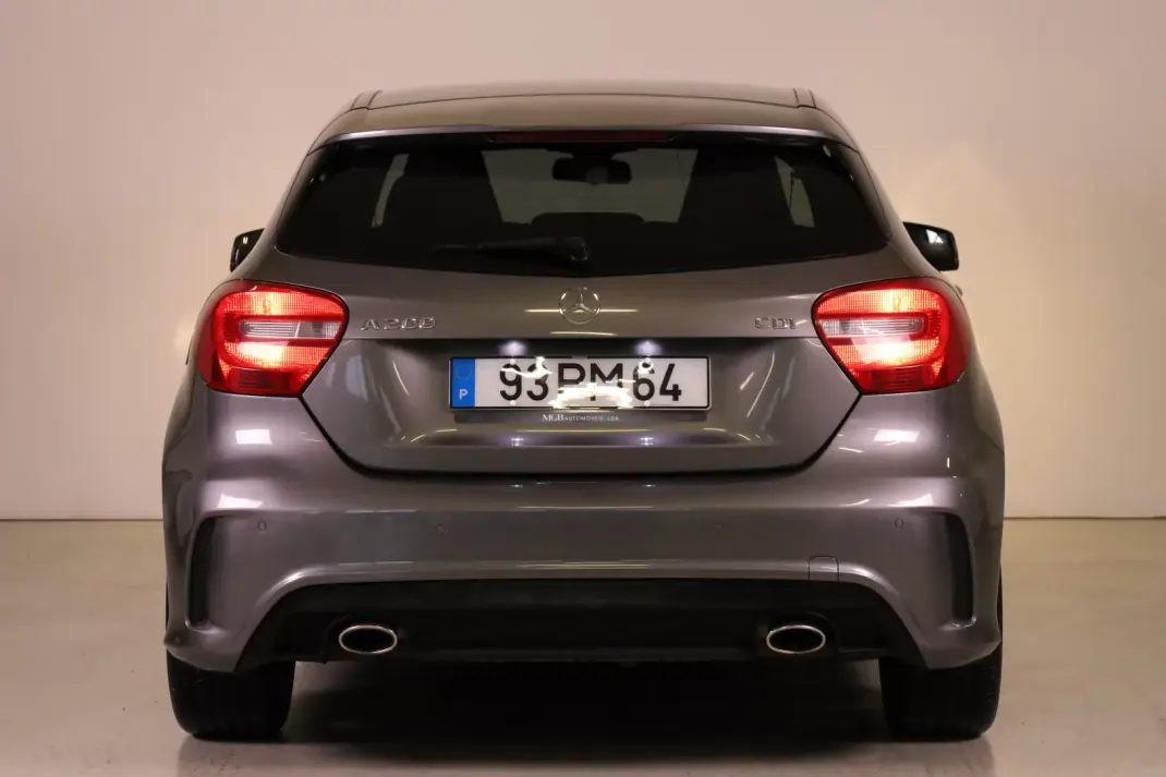 Mercedes-Benz A 200 2015 - 20950 EUR, 54047 km - AUTO.MOTO.pt - 54047km - foto 17 de 32
