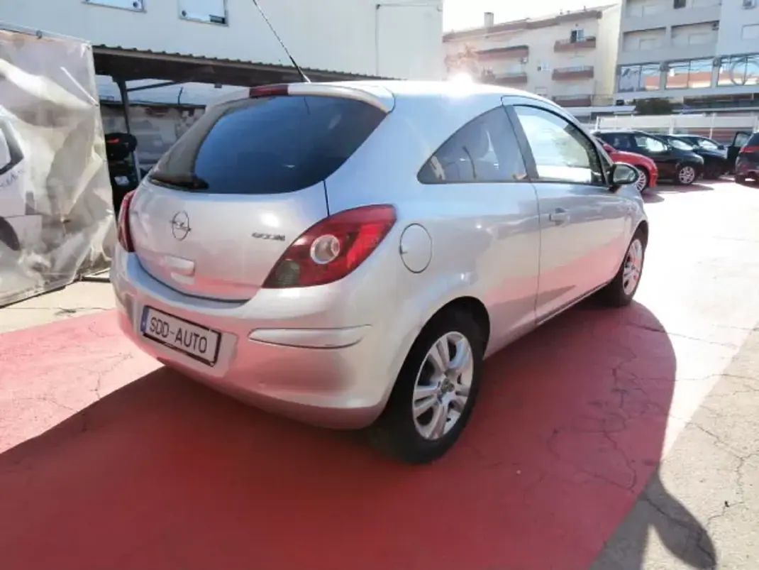 Opel Corsa 2010 - 6850 EUR, 217667 km - 217667km - foto 5 de 34