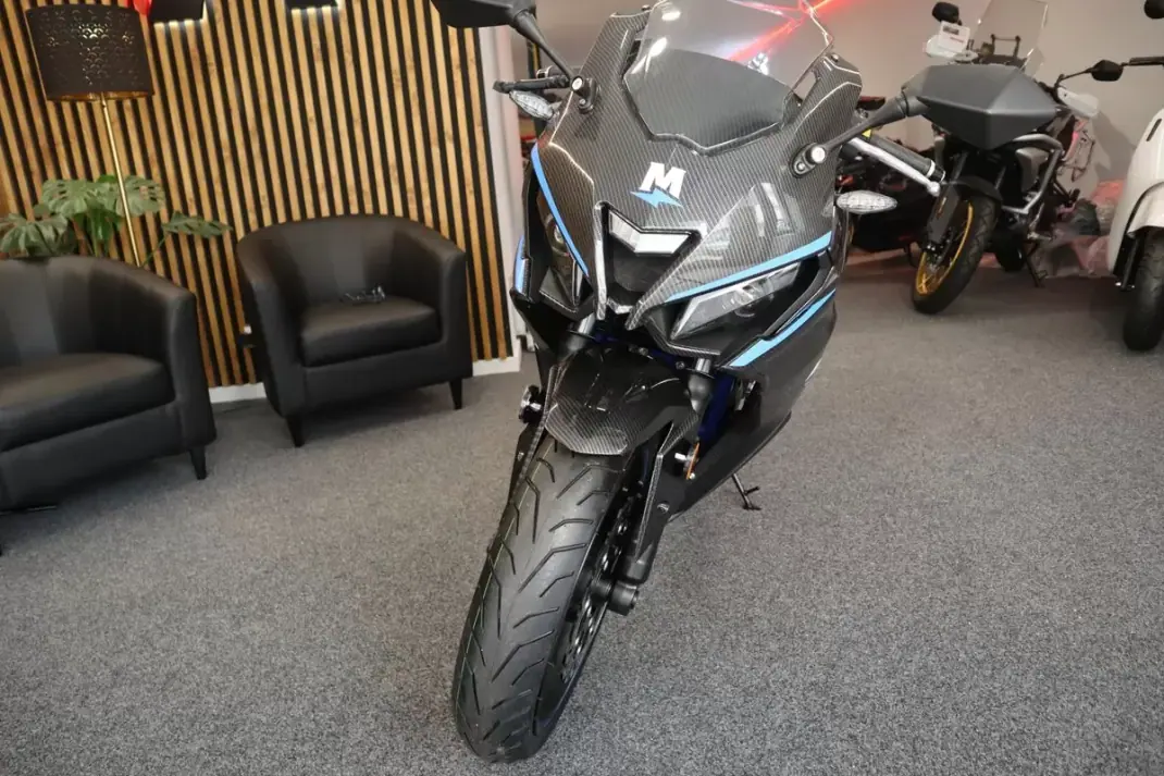 2026 - 3990 EUR, 1 km - AUTO.MOTO.pt - 1km - foto 17 de 17