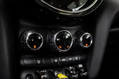 MINI 3 Portas 2021 - 17980 EUR, 78086 km - AUTO.MOTO.pt - 78086km - foto 20 de 34