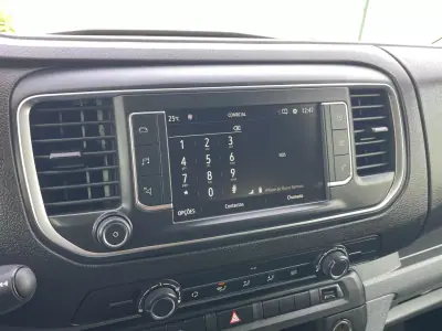 Opel COMBO 2022 - 17450 EUR, 123000 km - AUTO.MOTO.pt - 123000km - foto 29 de 37