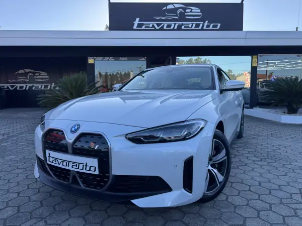 BMW i4 eDrive40 2022 Elétrico — 82 000 km BMW i4 2022