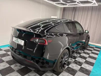 Tesla Model Y 2022 - 32500 EUR, 166000 km - 166000km - foto 7 de 21