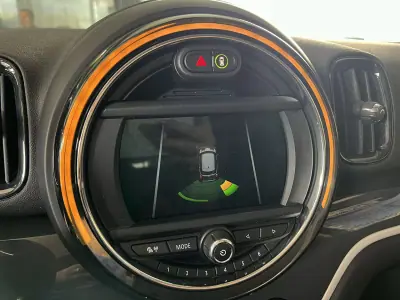 MINI Countryman 2018 - 19800 EUR, 135541 km - AUTO.MOTO.pt - 135541km - foto 12 de 23