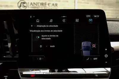 Renault Mégane E-Tech 2022 - 22450 EUR, 57733 km - AUTO.MOTO.pt - 57733km - foto 24 de 40