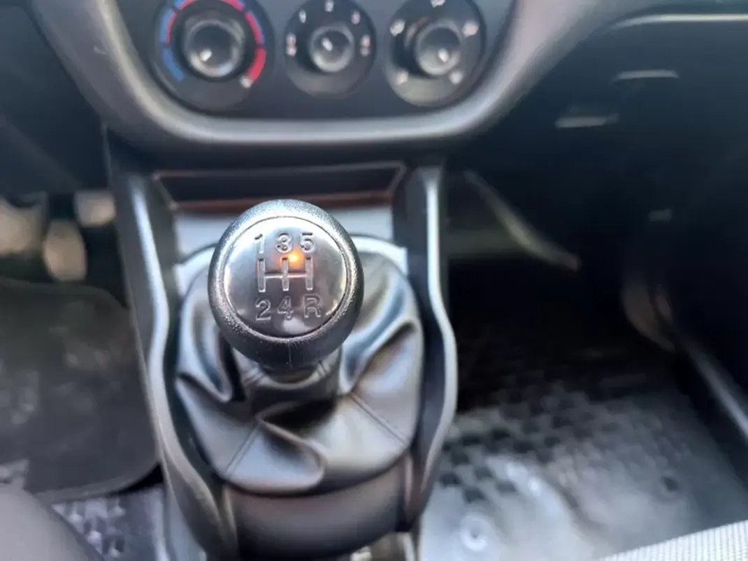 Fiat Doblo 1.3 Multijet ,3Lug. ,Iva Dedutivel 2017 - 9980 EUR, 85000 km - AUTO.MOTO.pt - 85000km - foto 22 de 26