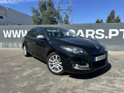 Renault Mégane Break 2013 - 9950 EUR, 182000 km - AUTO.MOTO.pt - 182000km - foto 4 de 18