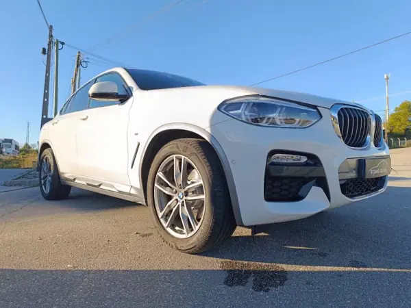 BMW X4 2018 - 49000 EUR, 90000 km - AUTO.MOTO.pt - 90000km - foto 17 de 52