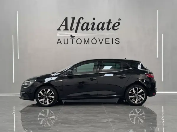 Renault Mégane 2019 - 15990 EUR, 111900 km - 111900km - foto 3 de 28