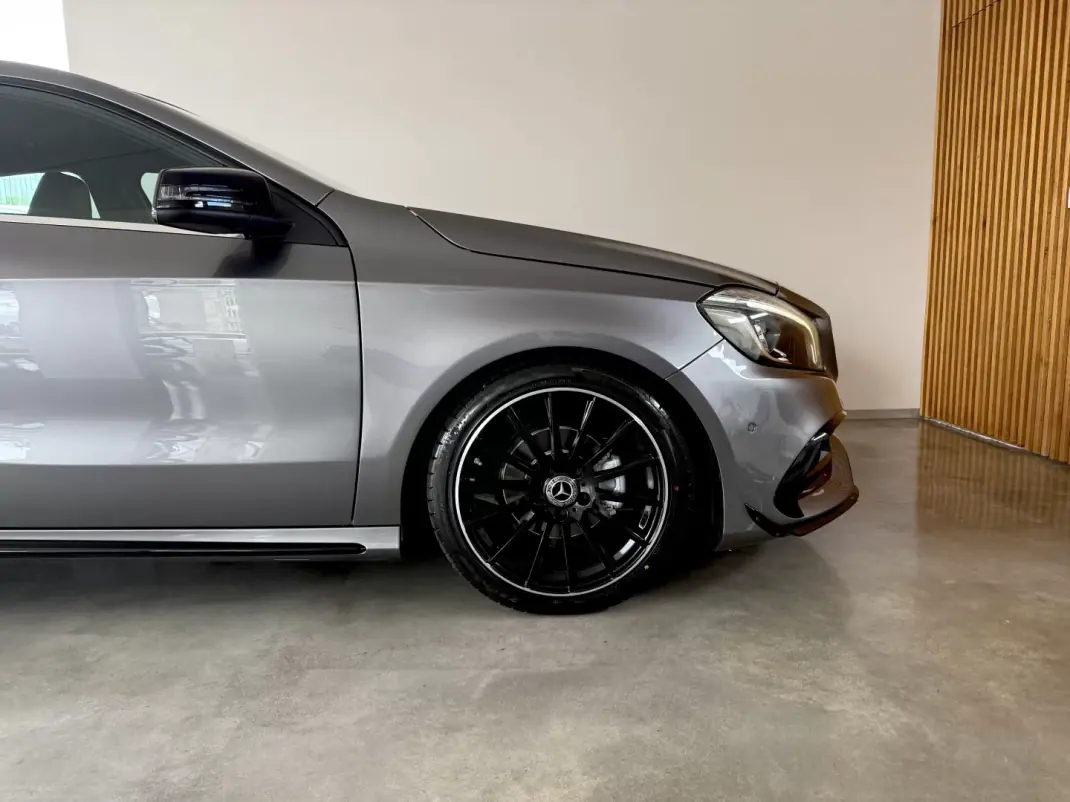 Mercedes-Benz A 180 2015 - 15999 EUR, 219500 km - AUTO.MOTO.pt - 219500km - foto 25 de 110