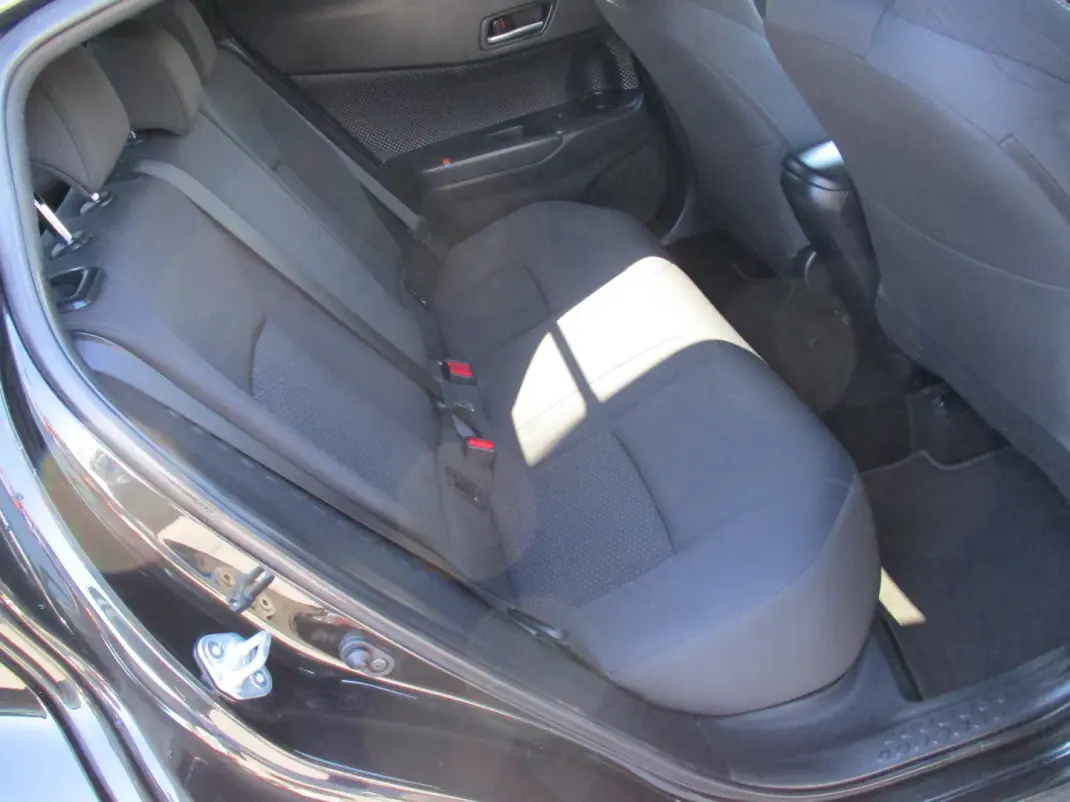 Toyota C-HR 2019 - 17790 EUR, 139185 km - 139185km - foto 21 de 23