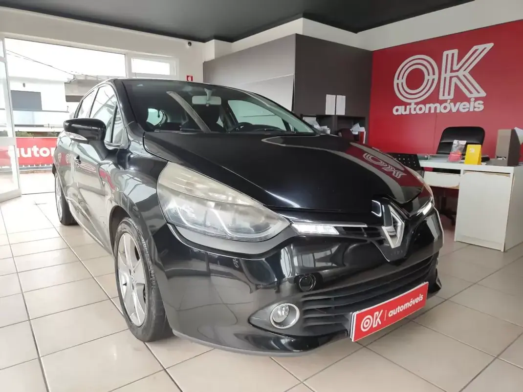 Renault Clio 2014 - 8750 EUR, 109100 km - AUTO.MOTO.pt - 109100km - foto 1 de 30