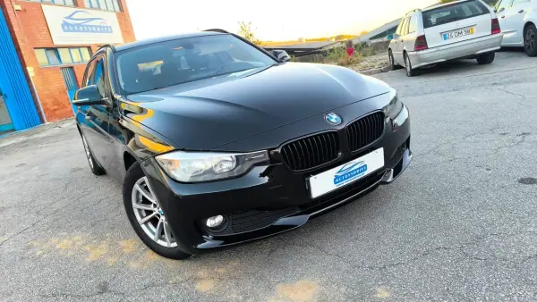 BMW 318 d Auto Line Luxury 2014 Diesel