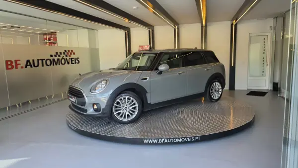 MINI Clubman 2017 - 13900 EUR, 157631 km - AUTO.MOTO.pt - 157631km - foto 13 de 55