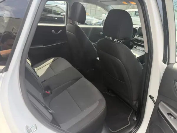 Hyundai Kauai 2022 - 20900 EUR, 25000 km - AUTO.MOTO.pt - 25000km - foto 10 de 11