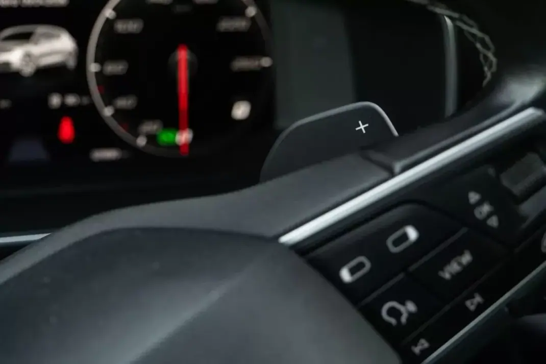 SEAT Leon 2021 - 15999 EUR, 127100 km - AUTO.MOTO.pt - 127100km - foto 22 de 24