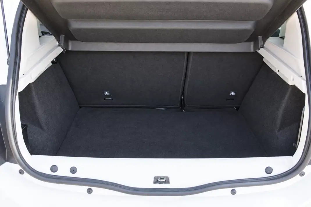 Dacia Sandero 2014 - 6990 EUR, 99876 km - 99876km - foto 25 de 25