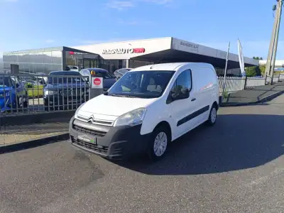 Citroën BERLINGO 3 LUGARES 2017 - 9000 EUR, 220000 km - AUTO.MOTO.pt - 220000km - foto 3 de 30