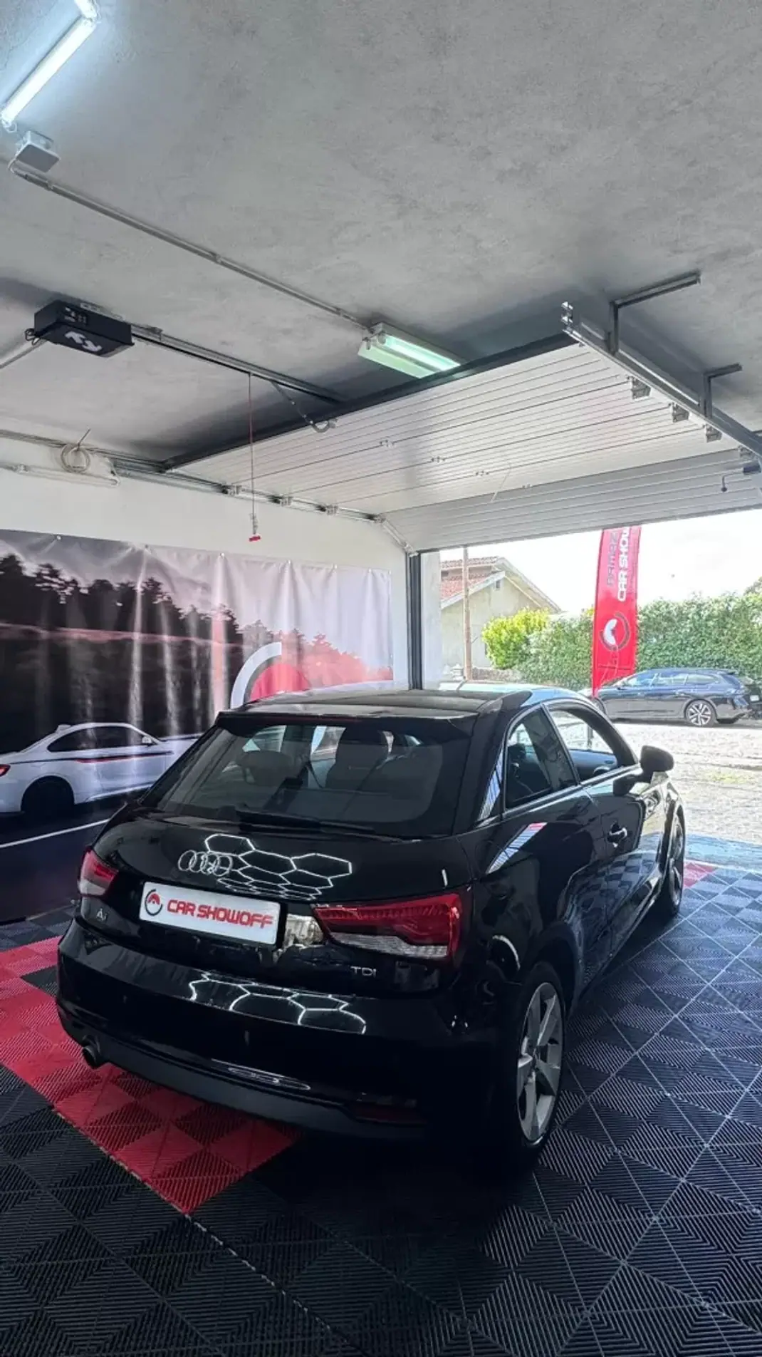 Audi A1 2018 - 14900 EUR, 132000 km - AUTO.MOTO.pt - 132000km - foto 3 de 10