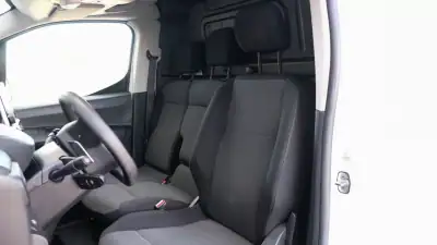 Peugeot Partner L2 caixa automática 130cv 2019 - 17900 EUR, 163000 km - AUTO.MOTO.pt - 163000km - foto 24 de 30
