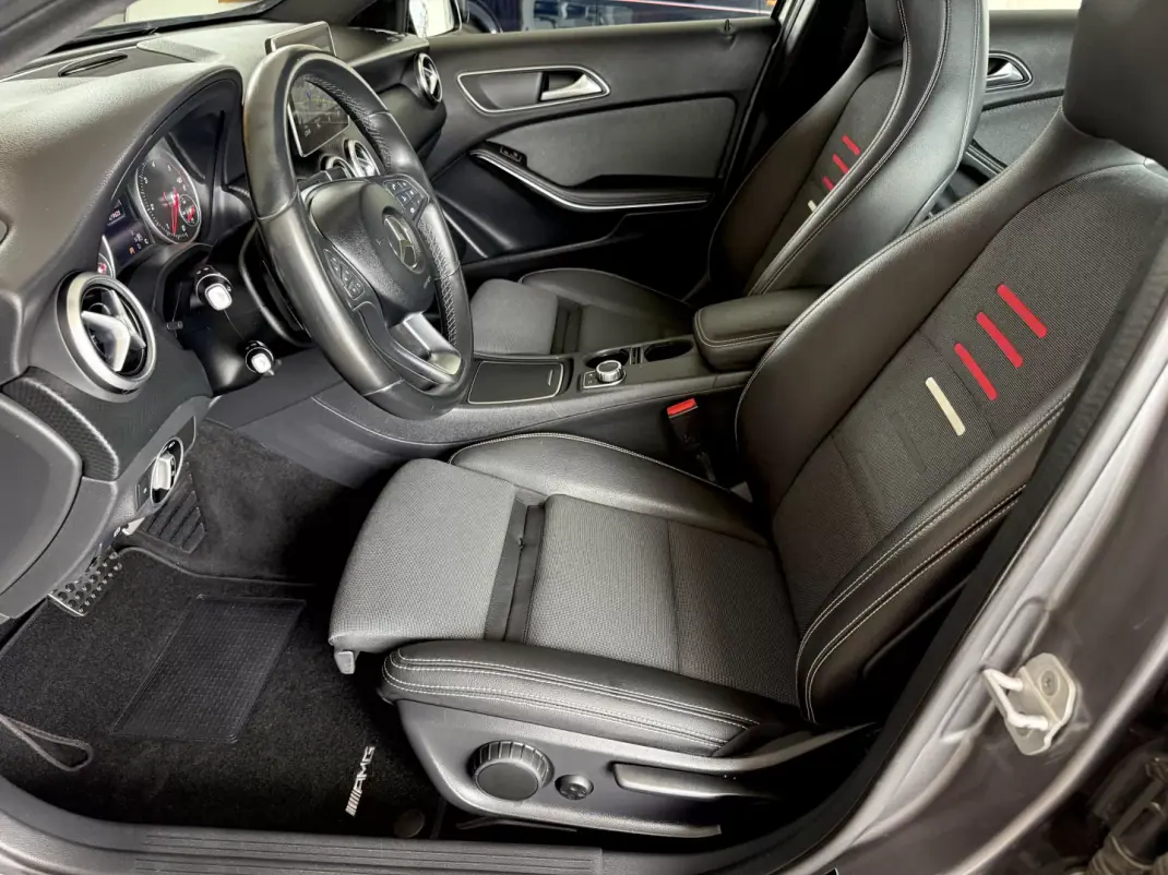 Mercedes-Benz A 180 2015 - 15999 EUR, 219500 km - AUTO.MOTO.pt - 219500km - foto 52 de 110