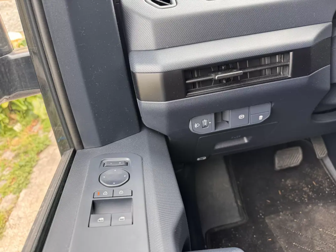 2026 - 36500 EUR, 4216 km - AUTO.MOTO.pt - 4216km - foto 16 de 23